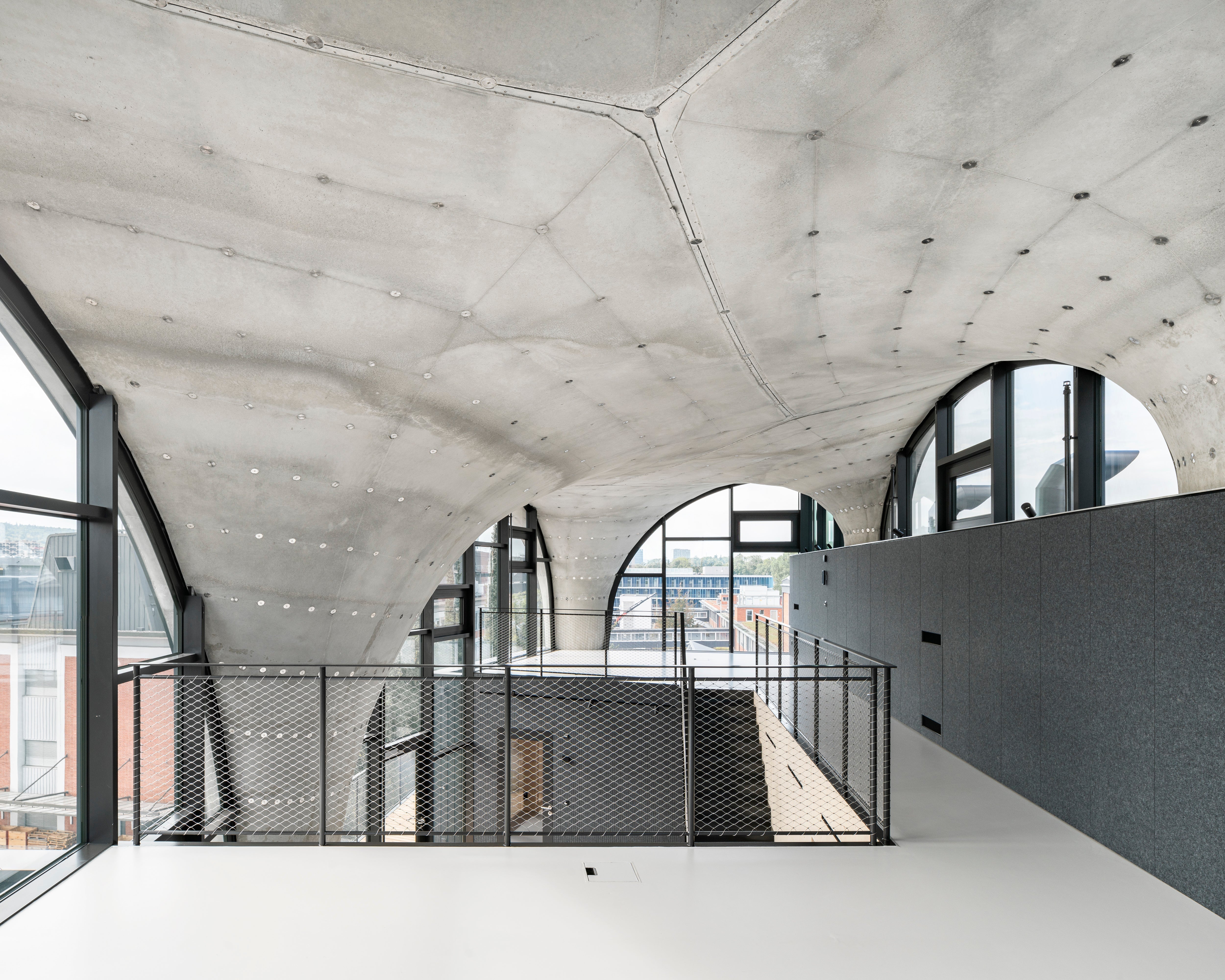 Acoustic Detail Inside a Living Laboratory